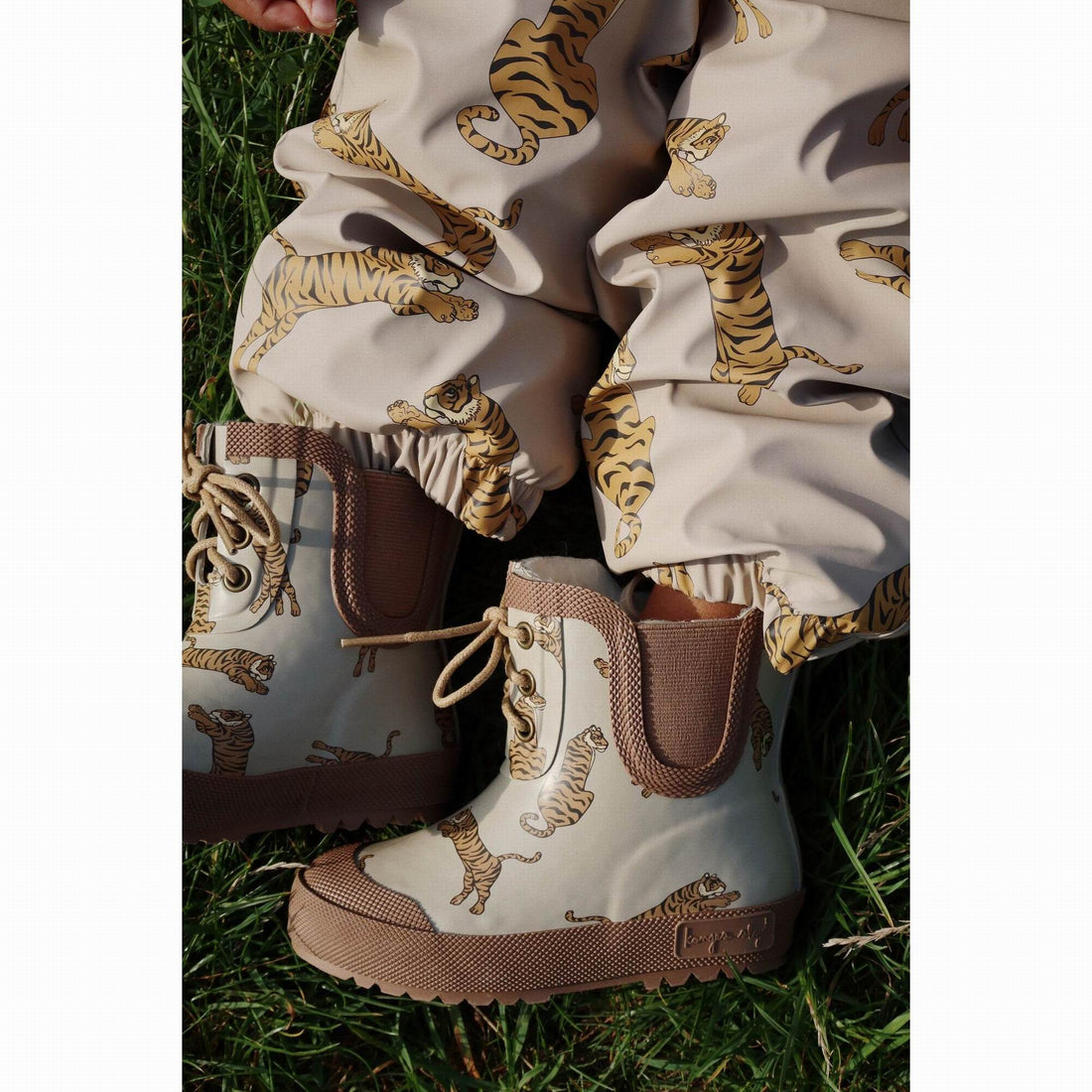 konges-sl-jd-rain-snowsuit-tiger-clothing-wear-fashion-kong-w24ks101281-tiger-2y-10