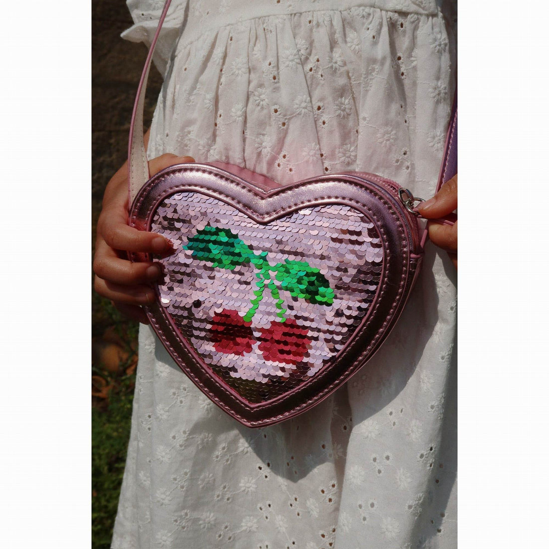 konges-sl-jd-tut-heart-sequin-bag-rose-clothing-wear-fashion-accessories-kong-w24ks101719-rose-09