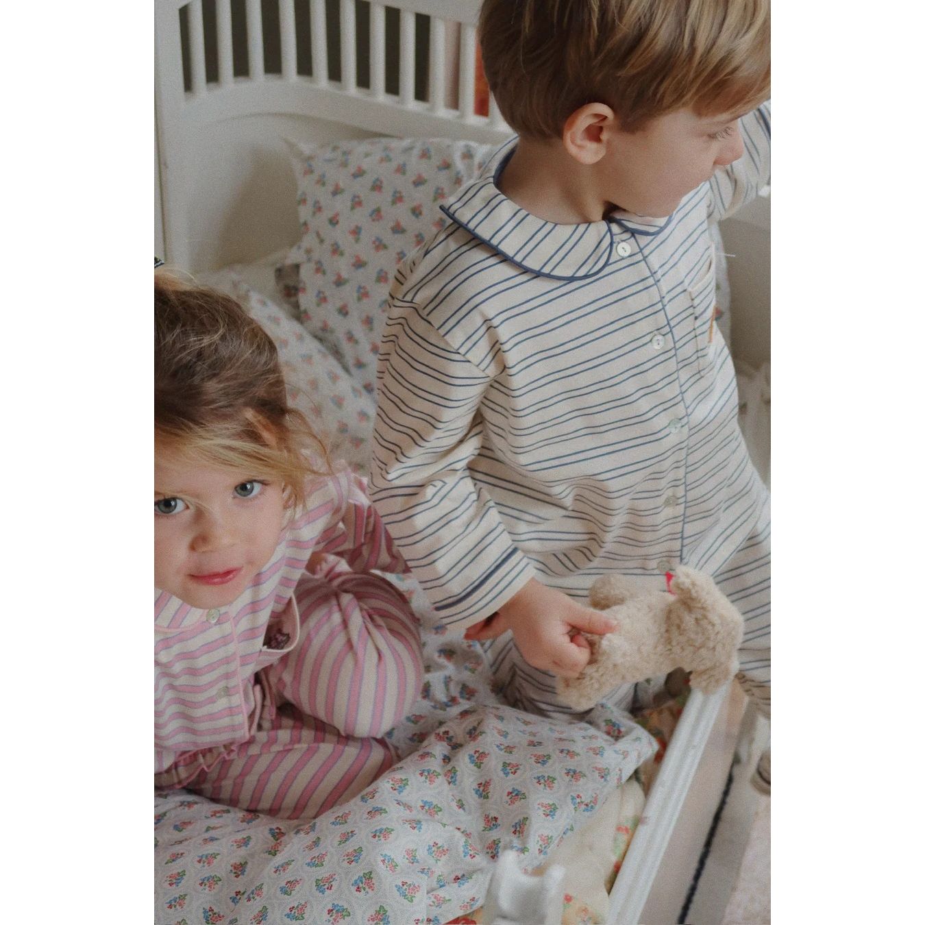 konges-sløjd-baby-animals-beige-dog-one-size-kong-w25ks104205-beid-os