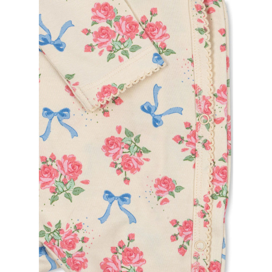 konges-sløjd-basic-newborn-onesie-gots-bella-rosita-kong-w25ks103704-bero-6m