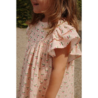 konges-slojd-coco-dress-gots-cherry-pink-motif-clothing-wear-fashion-kong-s25ks103059-cpm-12m