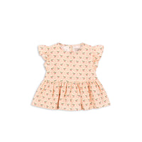 konges-slojd-coco-top-gots-cherry-pink-motif-clothing-wear-fashion-kong-s25ks103205-cpm-12m