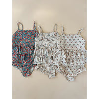 konges-sløjd-manuca-frill-swimsuit-mizumi-kong-s24ks100381-mizumi-12m