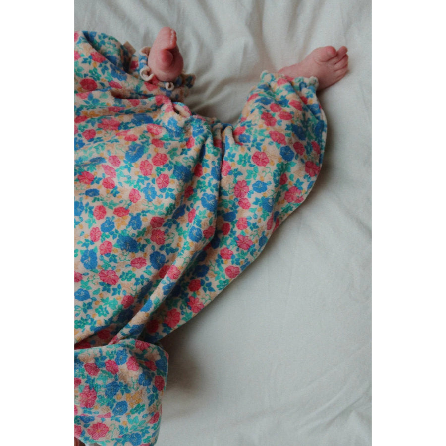 konges-sløjd-miffa-frill-onesie-gots-fiola-kong-w25ks103908-fiola-6m