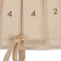 konges-sløjd-neoprene-float-vest-frill-swan-kong-s24ks100417-swan-1-2y