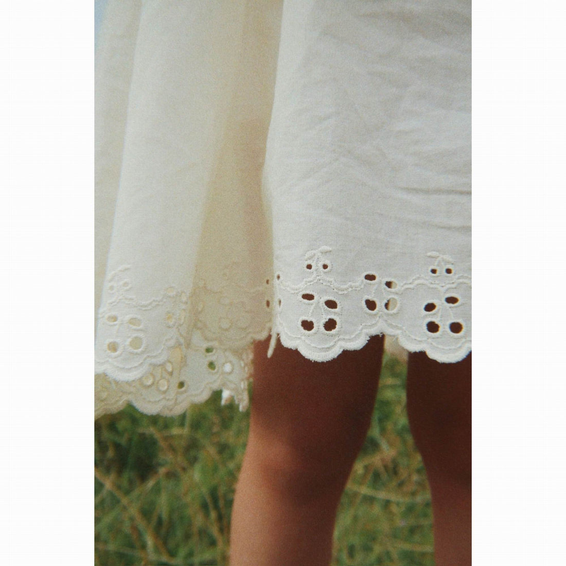 konges-slojd-posey-dress-antique-white-clothing-wear-fashion-kong-s26ks105525-aw-12m-07