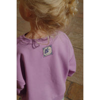 konges-slojd-rhw-x-ks-lettre-sweat-ocs-lupine-clothing-wear-fashion-kong-s25ks103611-lup-18m