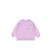 konges-slojd-rhw-x-ks-lettre-sweat-ocs-lupine-clothing-wear-fashion-kong-s25ks103611-lup-18m