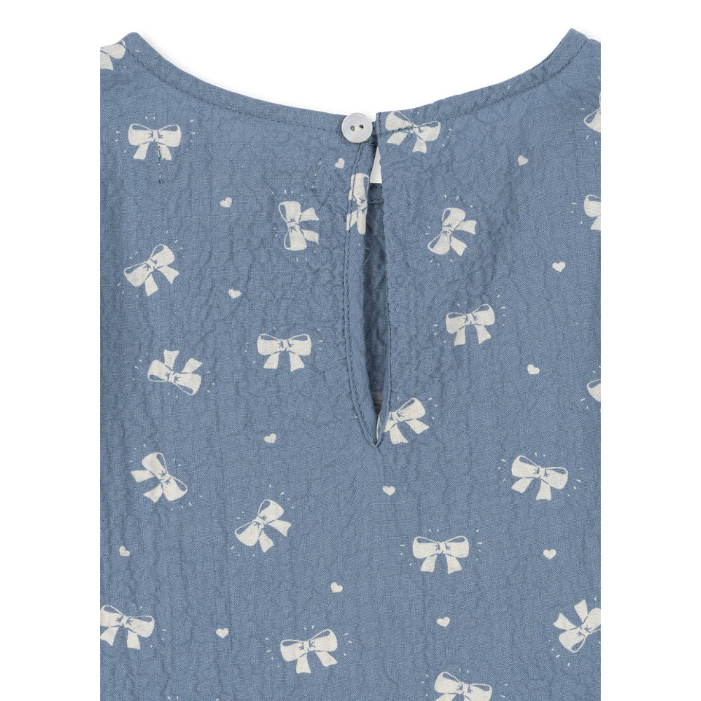 konges-sløjd-vida-dress-gots-boucle-blue-kong-w25ks104033-bobl-2y