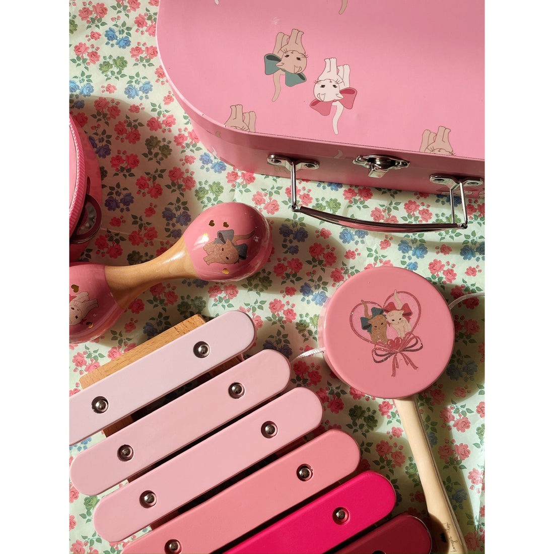 konges-sløjd-wooden-music-sets-fsc-bow-kitty-os-kong-s25ks102347-bk-os