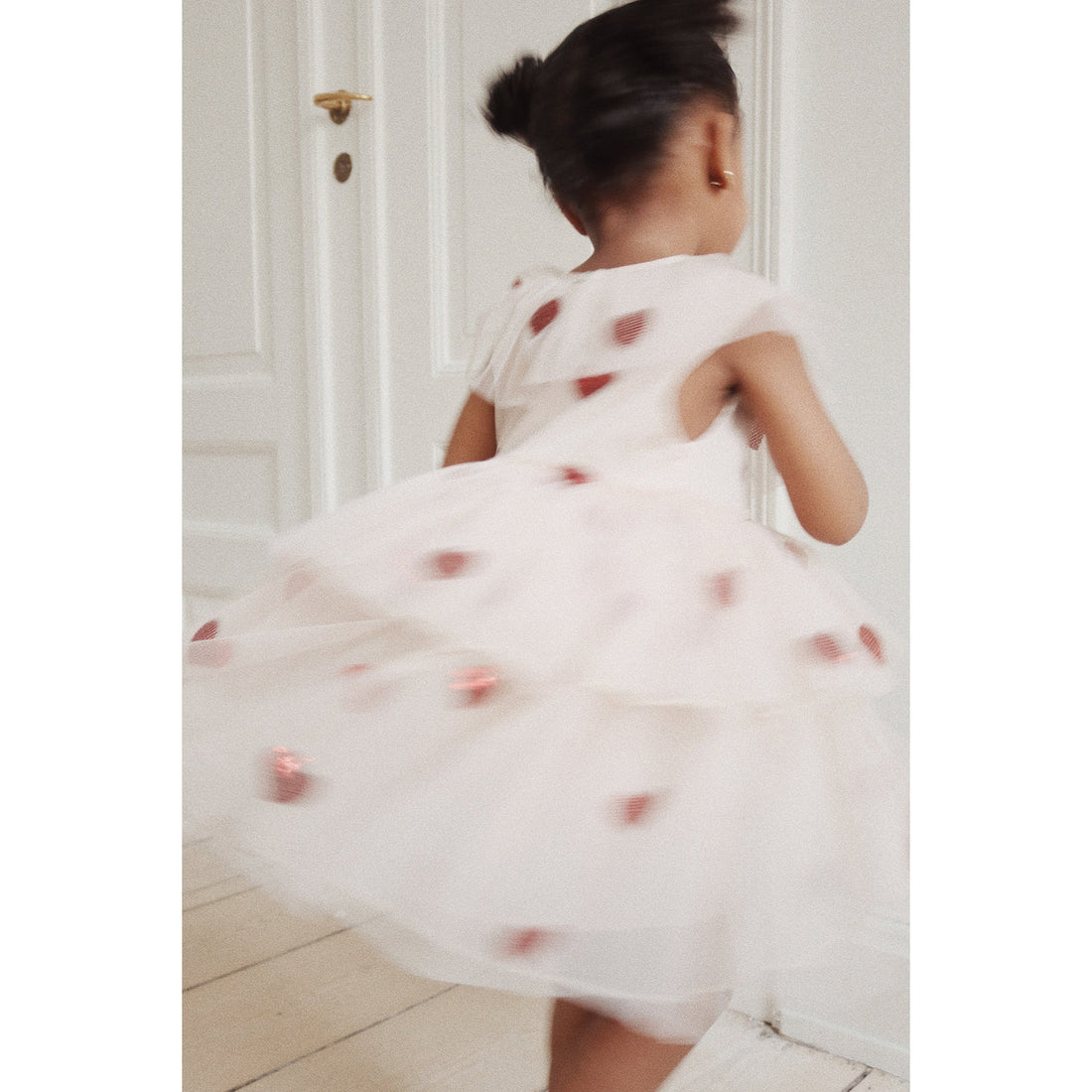 konges-slojd-yvonne-fairy-dress-coeur-sequins-kong-w23ks6407-cs-2y