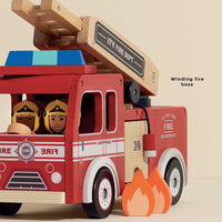 le-toy-van-fire-engine-with-firefighters-play-toy-ltv-tv427
