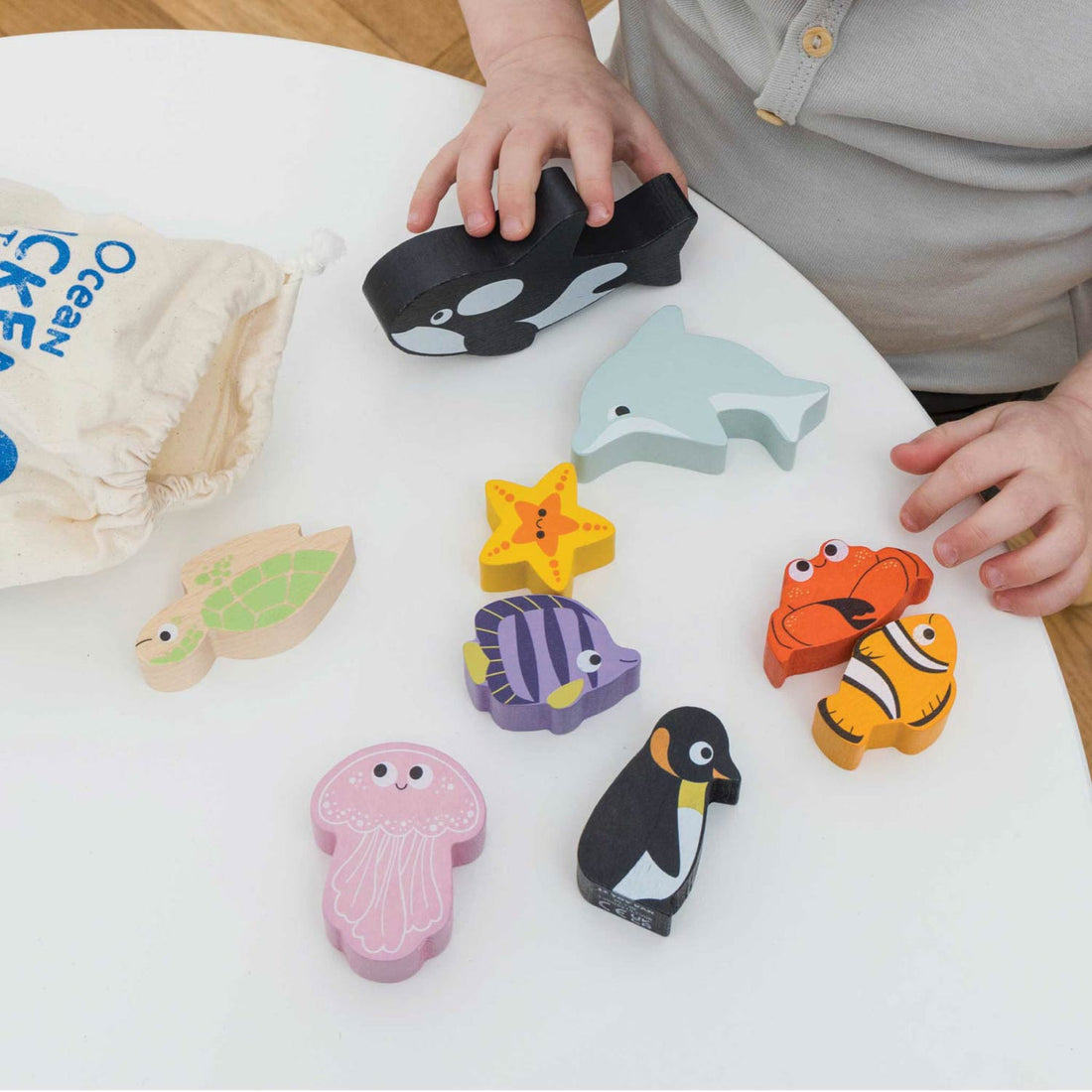 le-toy-van-ocean-life-stacking-animals-bag-10-piece-play-toy-ltv-pl139