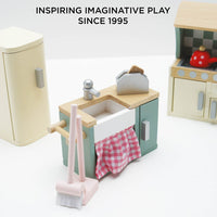 le-toy-van-wooden-dolls-house-kitchen-furniture-20-piece-play-toy-ltv-me059