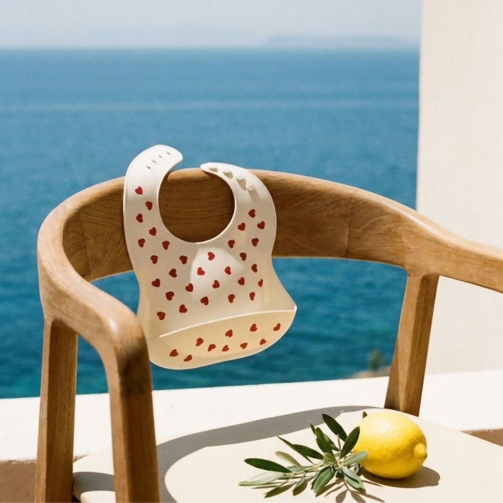lh-e-silicone-bibs-full-of-love-red-baby-nursery-elhe-9002128