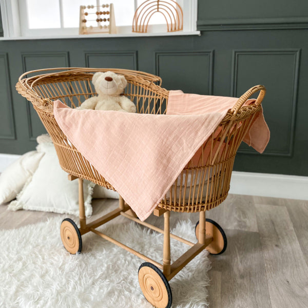 little-crevette-large-swaddle-100x100cm-coral-pink-lcrv-unmaxc