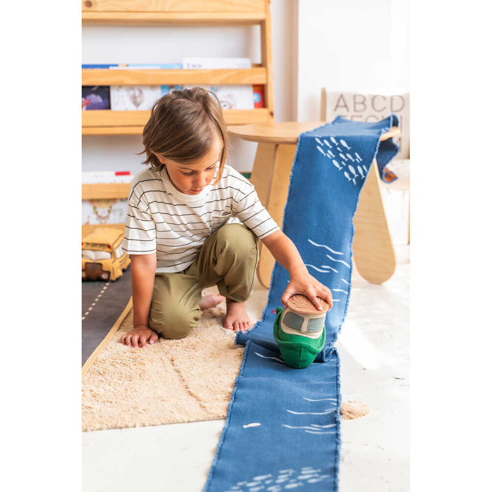 lorena-canals-ride-&-roll-sea-clean-up-boat-machine-washable-textile-toy-lore-sct-boat