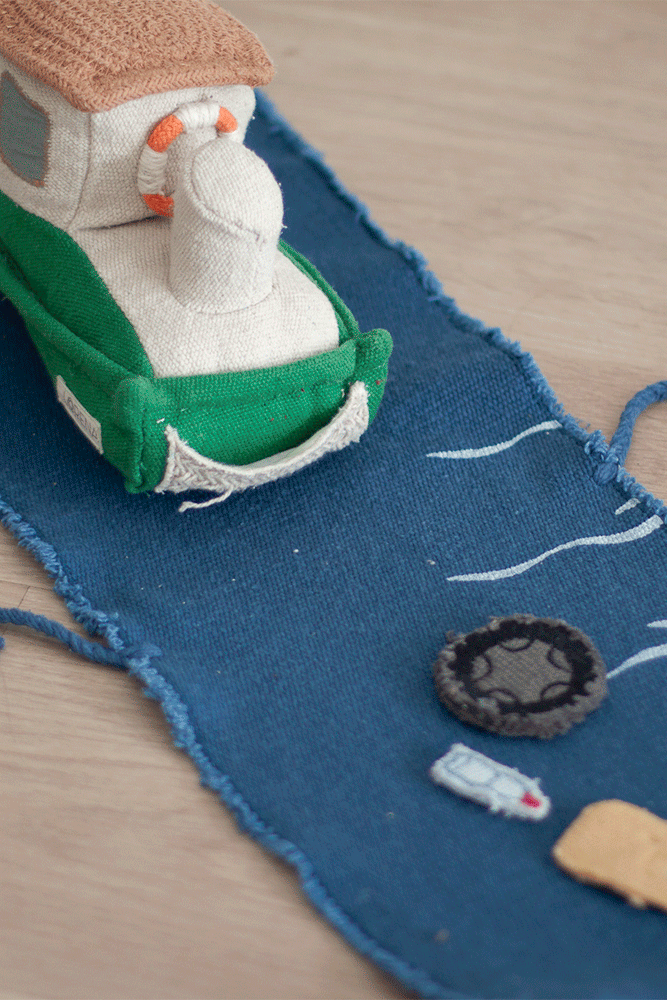 lorena-canals-ride-&-roll-sea-clean-up-boat-machine-washable-textile-toy-lore-sct-boat