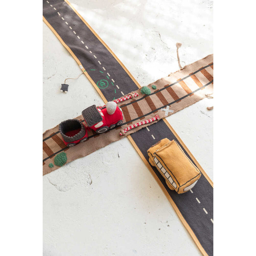 lorena-canals-ride-&-roll-train-machine-washable-textile-toy-lore-sct-train