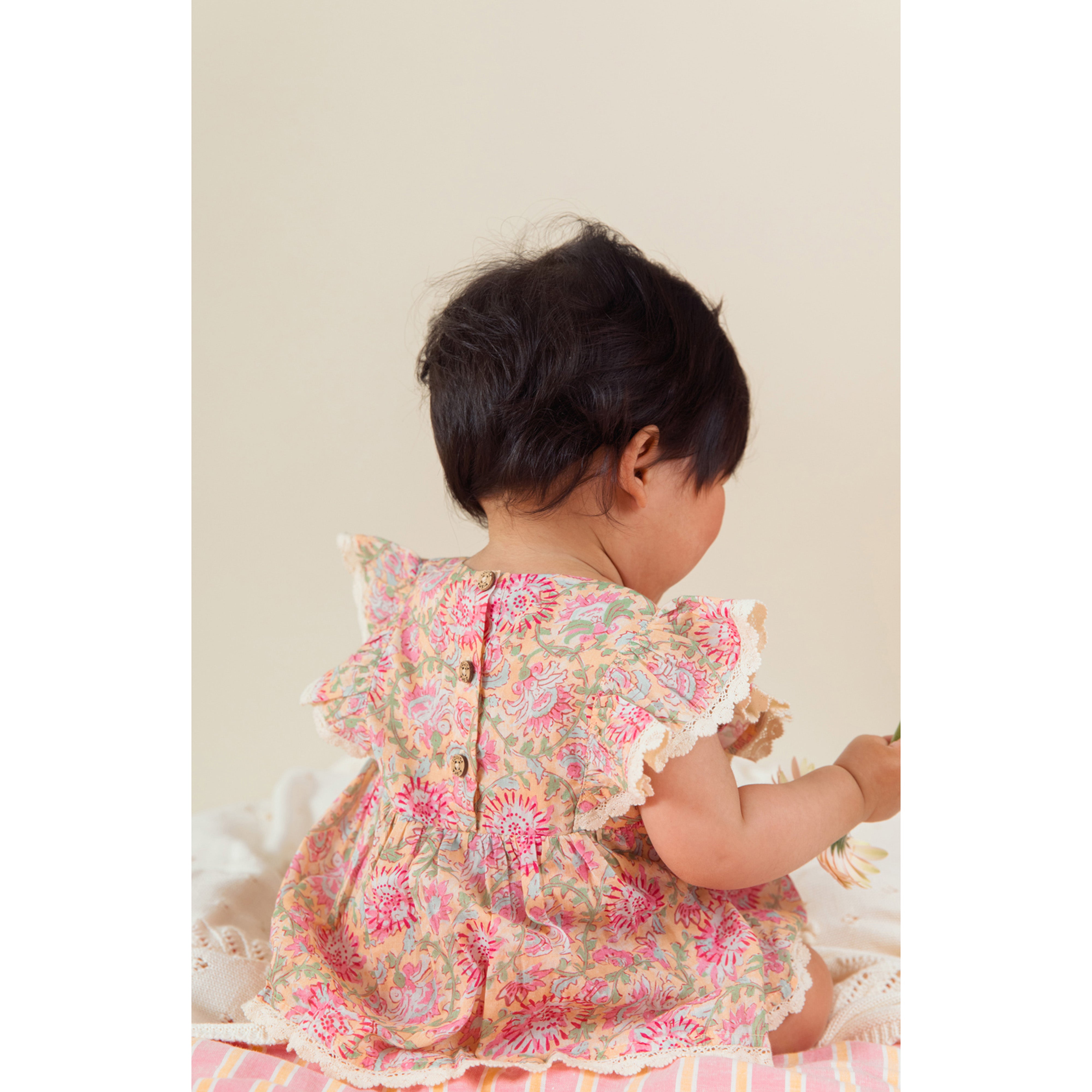 louise-misha-rompers-lena-printed-cotton-voile-yellow-capri-cove-mish-s25r0267-ycc-06m