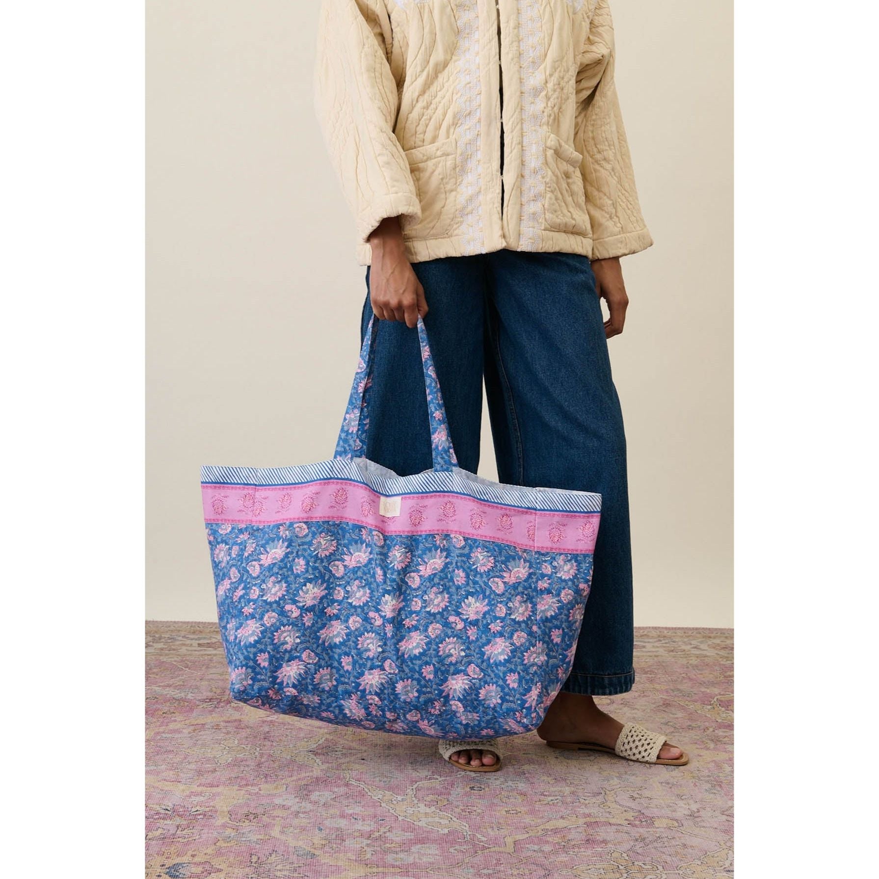 louise-misha-tote-bag-beverly-printed-duck-weave-blue-capri-cove-mish-s25t0198-bcc-s