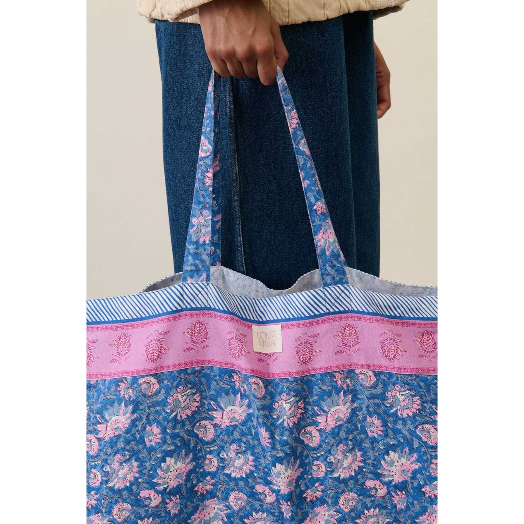 louise-misha-tote-bag-beverly-printed-duck-weave-blue-capri-cove-mish-s25t0198-bcc-s