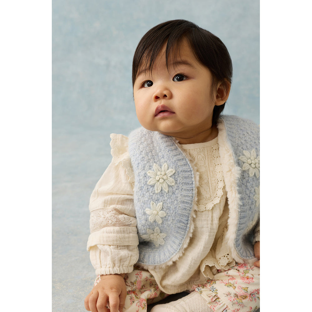 louise-misha-vest-yolette-tencel-alpaca-blend-kniting-cloud-clothing-wear-fashion-mish-w26v0279-cloud-06m
