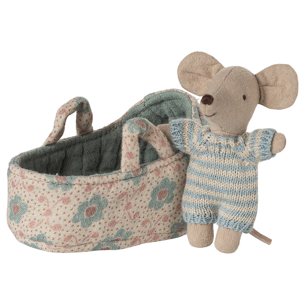 maileg-baby-mouse-in-carry-cot-blue-play-toy-mail-17500300