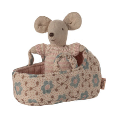 maileg-baby-mouse-in-carry-cot-rose