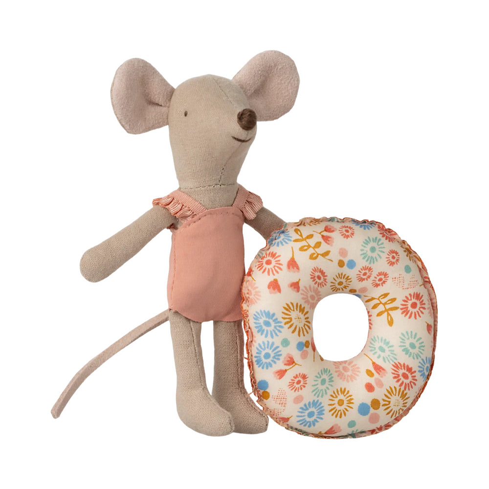 maileg-beach-mouse-with-float-little-sister-flower-mail-17510200