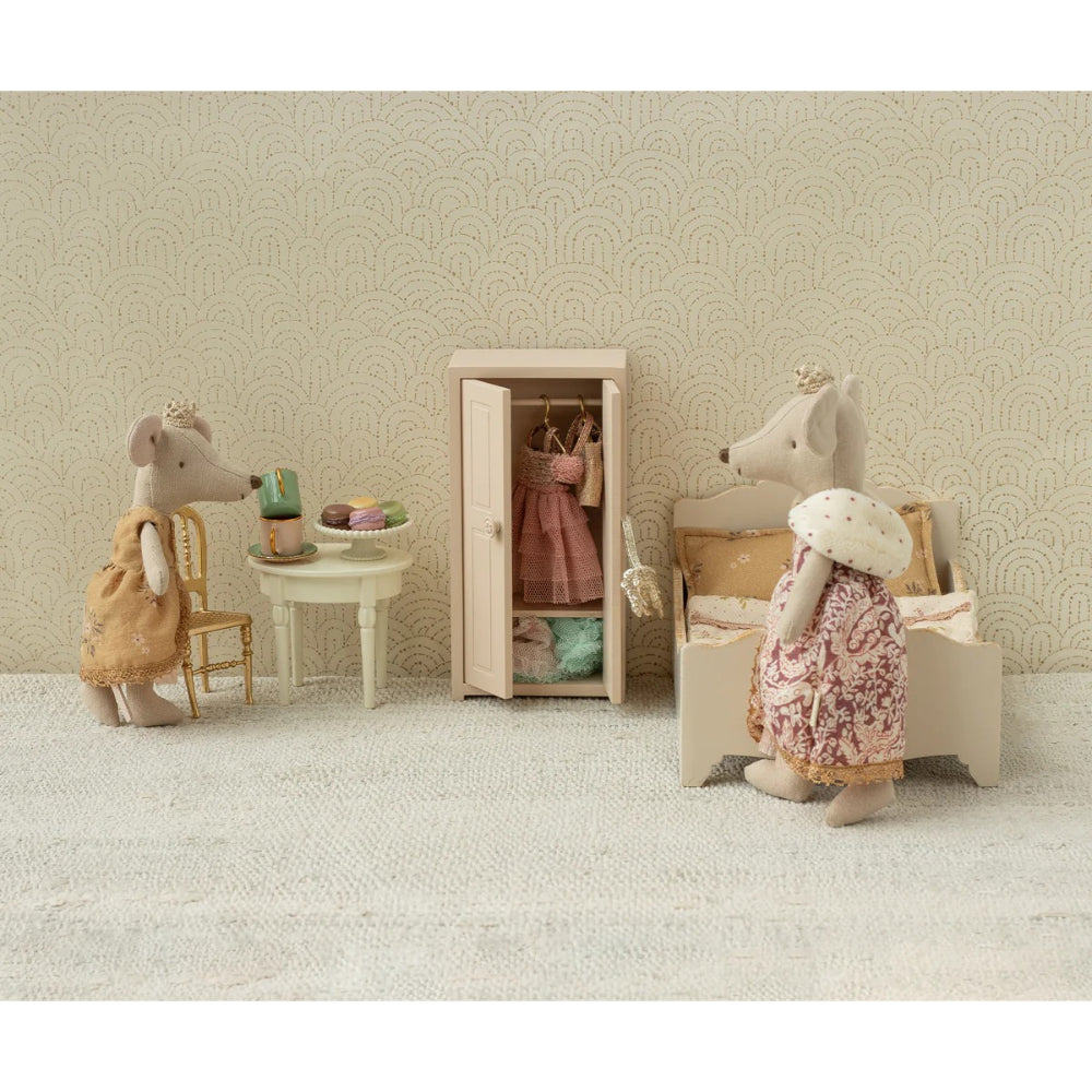 maileg-bed-mouse-off-white-mail-11500400