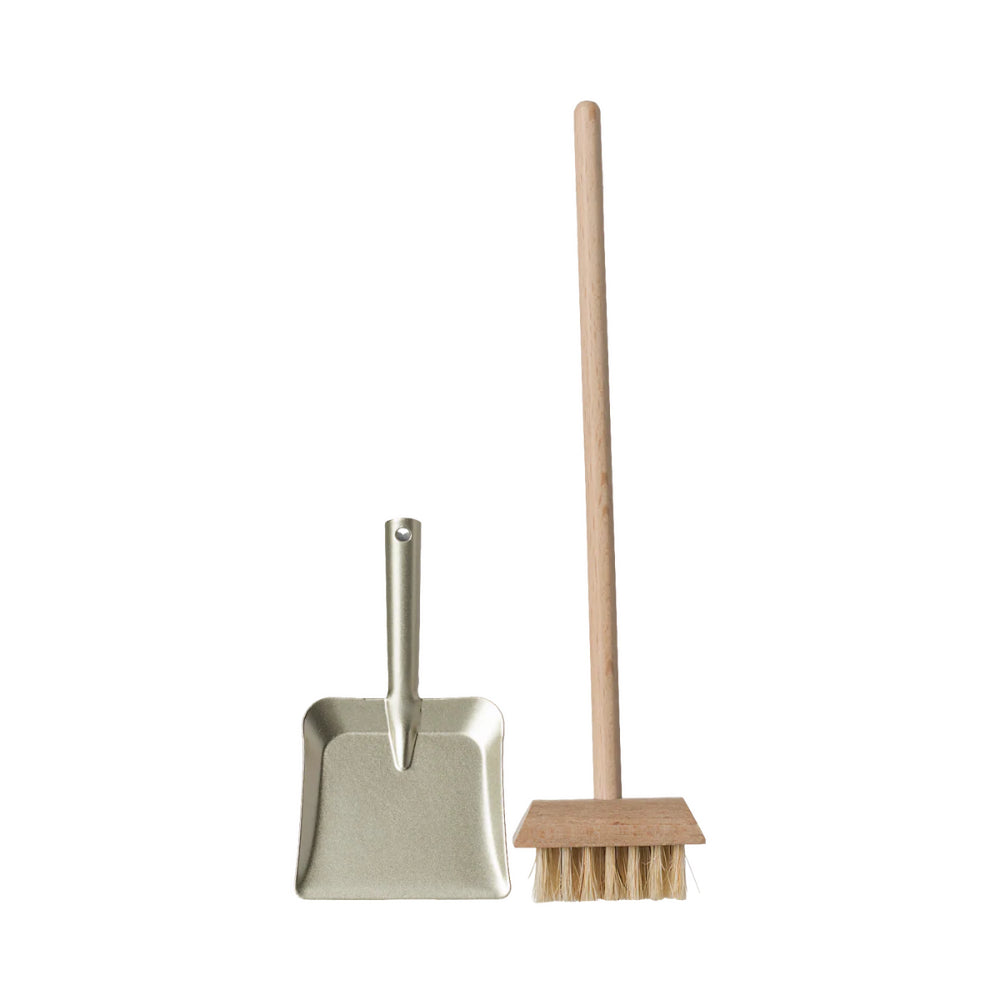 maileg-broom-set-miniature-mail-11511900