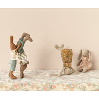 maileg-bunny-size-1-classic-flower-dress-mail-16410000