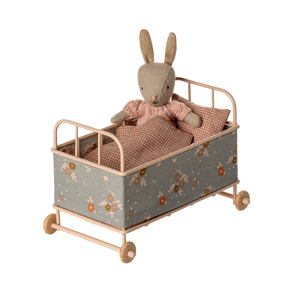 maileg-cot-bed-micro-powder-play-toy-mail-11512500