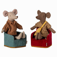 maileg-folding-chair-mouse-red-play-toy-mail-11540100-03