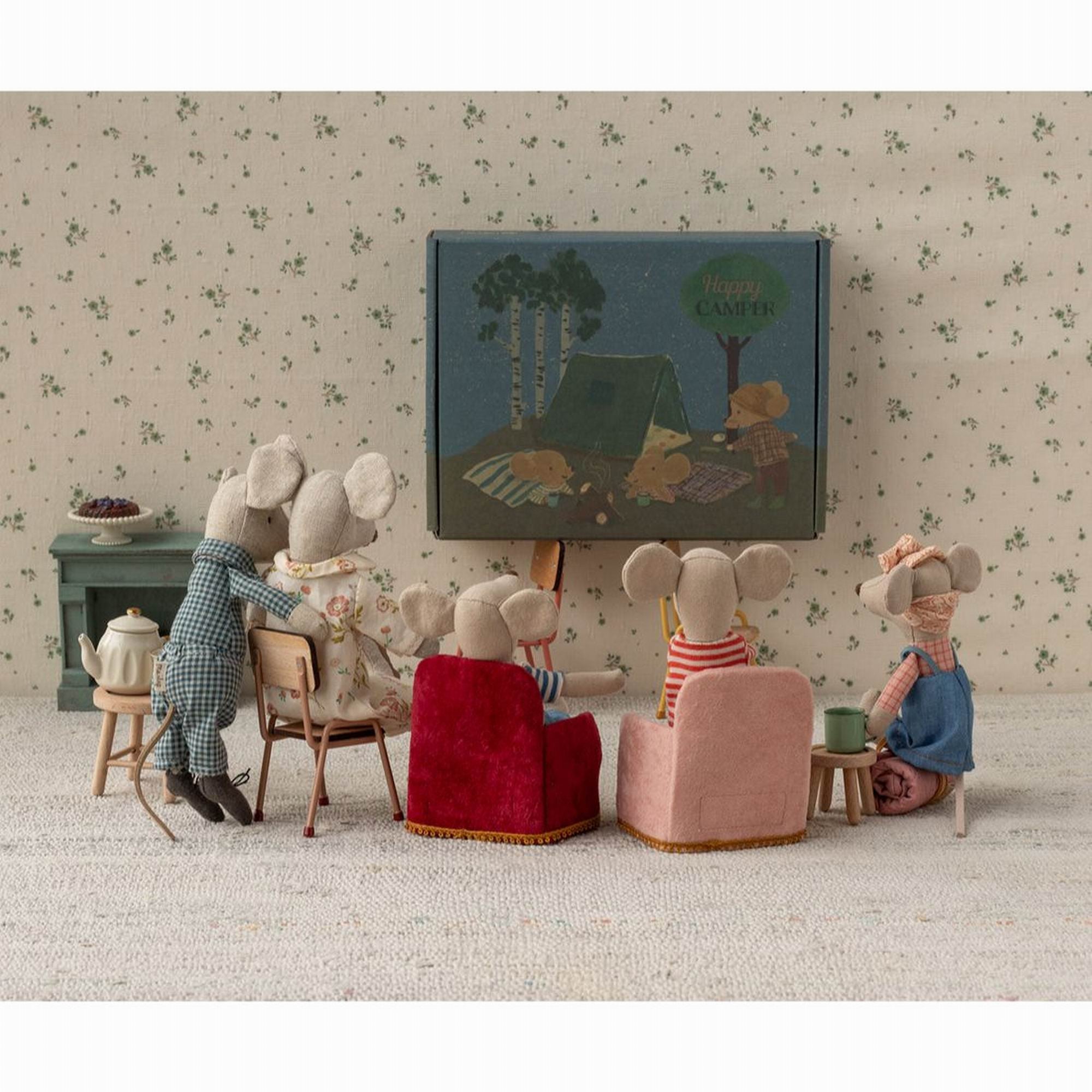 maileg-folding-chair-mouse-red-play-toy-mail-11540100-04