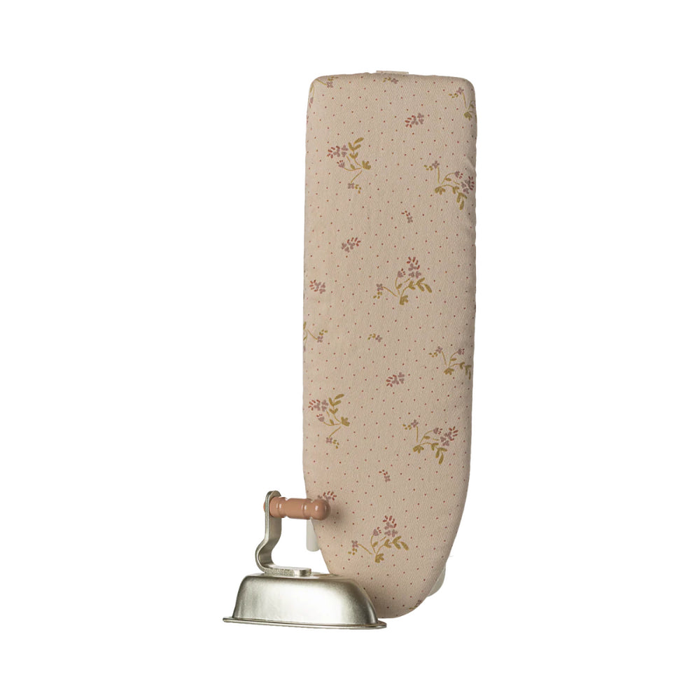 maileg-iron-and-ironing-board-miniature-off-white-mail-11511700