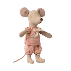 maileg-little-sister-mouse-in-matchbox