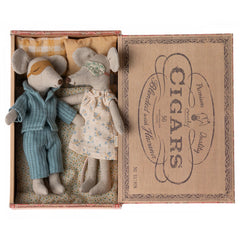 maileg-mum-and-dad-mice-in-cigarbox-mail-17330200