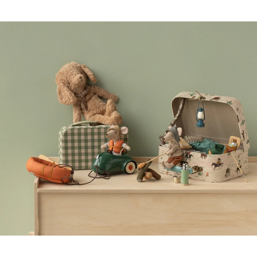 maileg-rubber-boat-mouse-mail-11540200