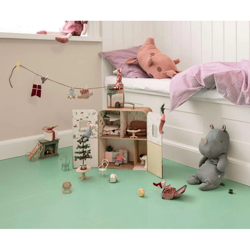 maileg-suitcasa-little-sister-and-brother-mouse