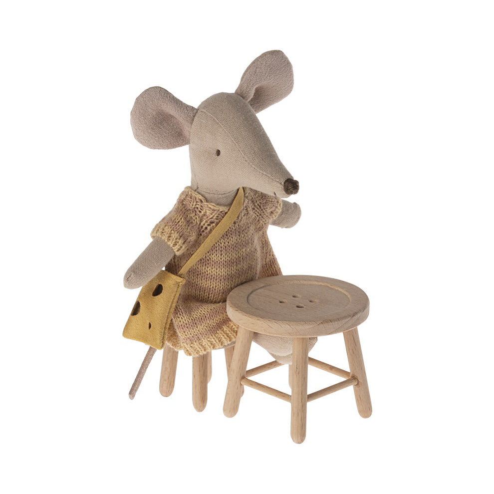 maileg-table-and-stool-set-mouse-mail-11400000