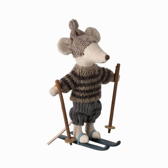 maileg-winter-mouse-with-ski-set-big-brother-grey-play-toy-mail-17421100-01