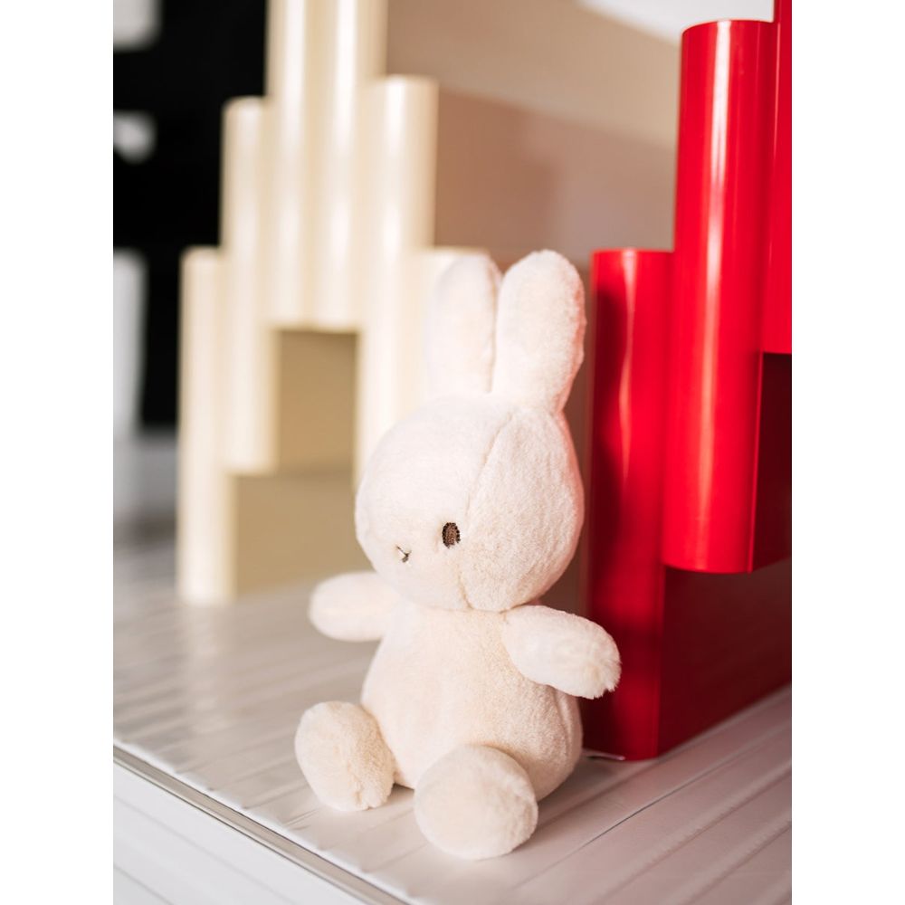 miffy-cozy-miffy-sitting-cream-in-giftbox-23-cm-9-miff-24182470