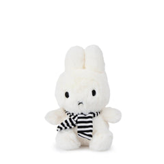 miffy-with-scarf-23cm-9-miff-24182024