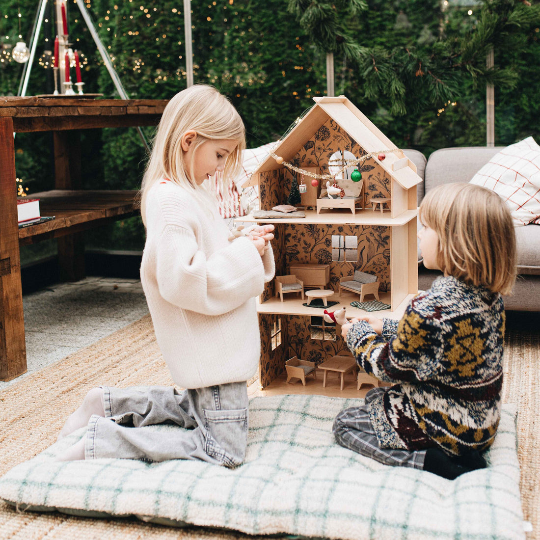milin-furniture-for-a-wooden-dollhouse-natural-miln-5905741753299