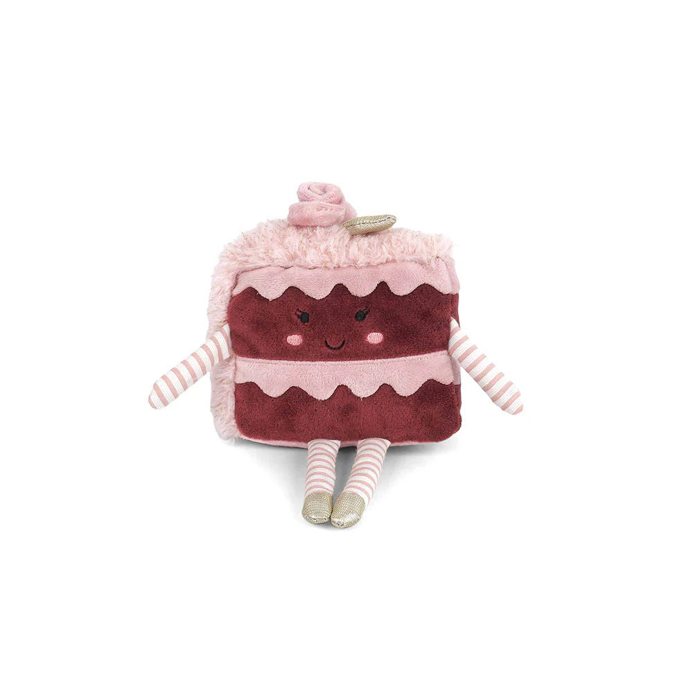 mon-ami-red-velvet-cake-pink
