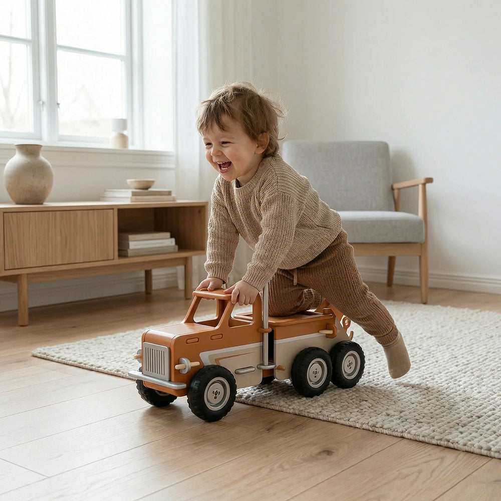 moover-mack-truck-brown-play-toy-moov-885553