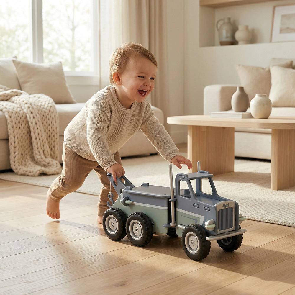 moover-mack-truck-grey-play-toy-moov-885560