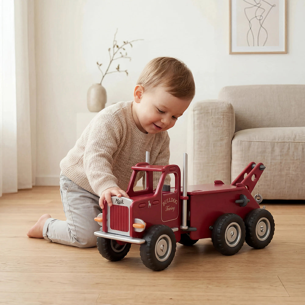 moover-mack-truck-red-play-toy-moov-880985